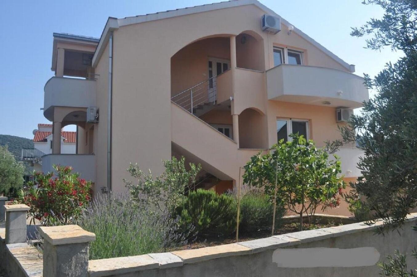 Apartments Antonija - Fitness Винишче Экстерьер фото