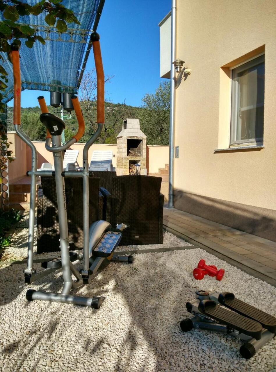 Apartments Antonija - Fitness Винишче Экстерьер фото